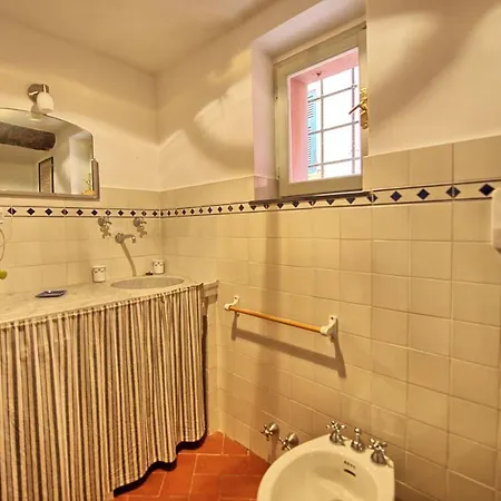 Monte Marcello-zanego Sleeps 6 Wifi Bocca di Magra