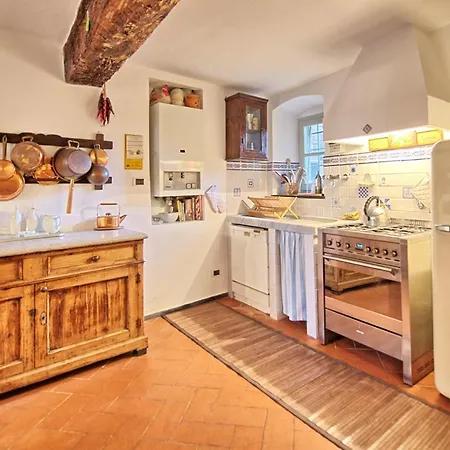 Monte Marcello-zanego Sleeps 6 Wifi